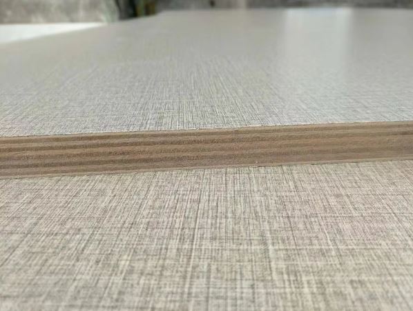 Furniture Grade High Glossy/Matte Melamine Laminated Plywood